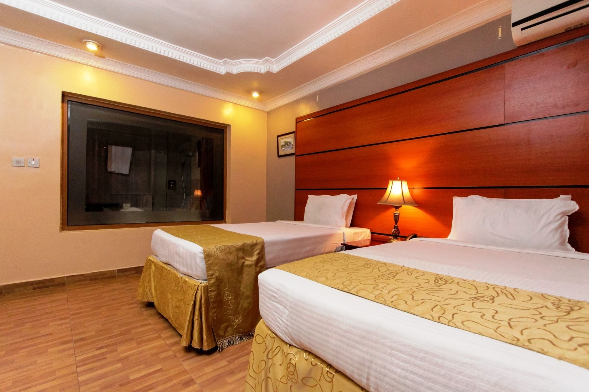 Sunfit - Fitness, Spa, Accommodation Aliayabiagba Exterior foto